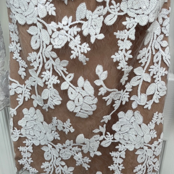 Dress The Population - XS - Picture 7 of 7